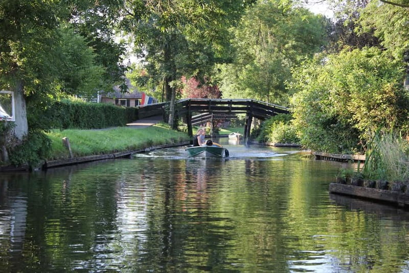 Amsterdam: Live GuideD Giethoorn Boat Tour & Cheese Platter - Tour Value: What $76 Includes, and What You Still Need to Plan