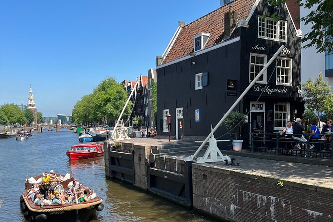 Amsterdam Luxury Boutique Boat tour with Unlimited Beer and Wine - The Skinny Bridge (Magere Brug): the photo stop you feel in your camera roll