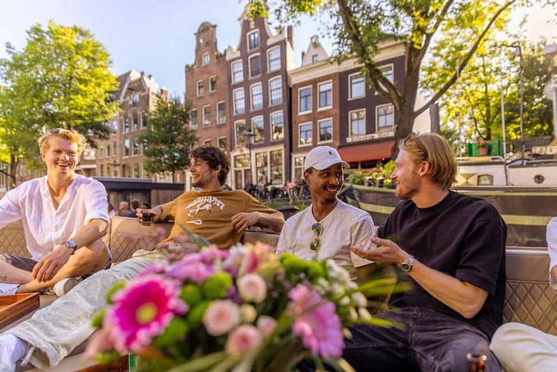 Amsterdam: Luxury Canal Cruise with Optional Snacks & Drinks - Who This Amsterdam Canal Cruise Is Best For