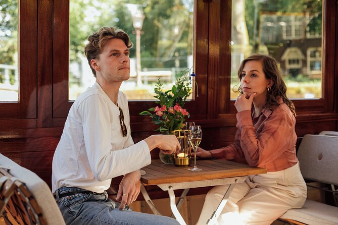Amsterdam: Luxury Saloon Boat Cruise with Cocktails & Waffle - Captain Narration, Plus the One Issue to Watch