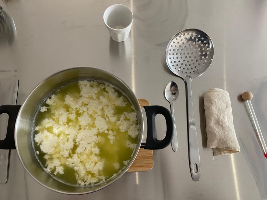 Amsterdam: Make your cheese next to De Hallen - Practical Planning Tips for Your Day Near De Hallen
