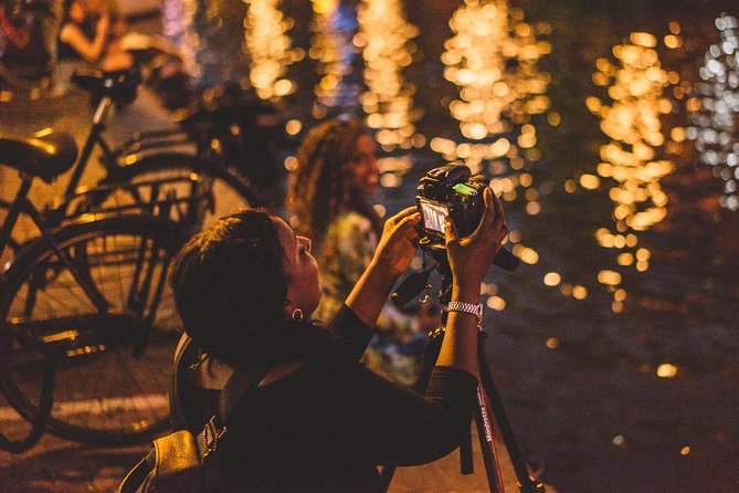 Amsterdam Night Photography Workshop with a Professional - The Red Light District stop: what night lighting is made for
