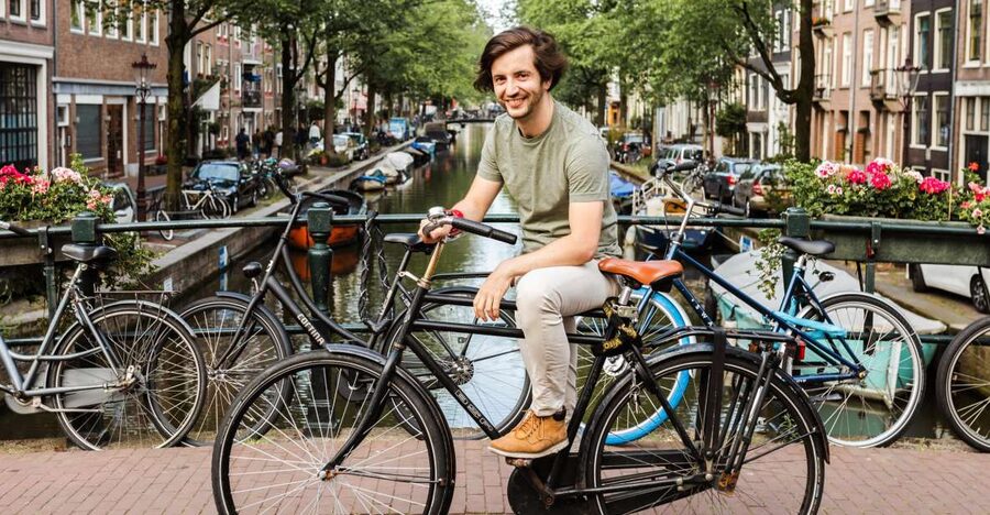 Amsterdam: Off-the-Beaten-Track Neighborhoods Private Tour - Why a private walk through Amsterdam neighborhoods beats the usual route