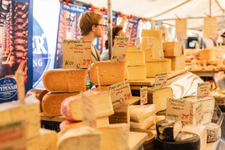 Amsterdam: Off-the-Beaten-Track Neighborhoods Private Tour - Amsterdam-East with Javastraat: cobbles, niche bars, and Dappermarkt energy