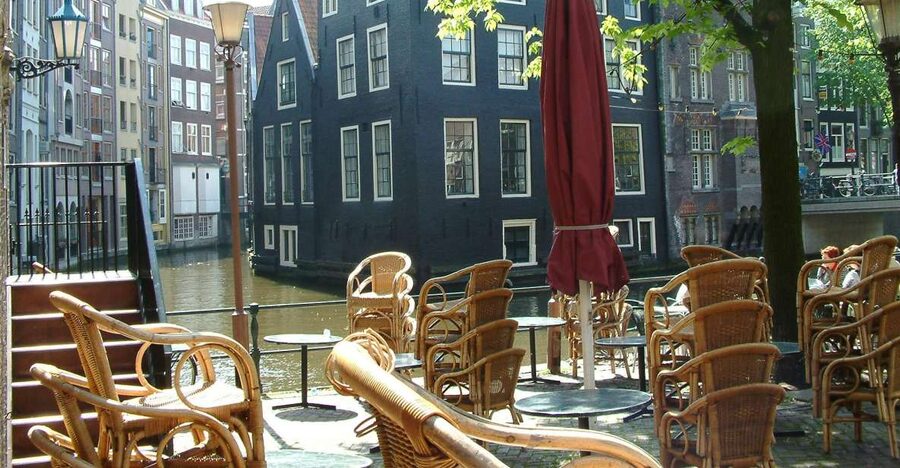 Amsterdam Old City Private Walking Tour - Meeting point, what to do with luggage, and how to arrive ready