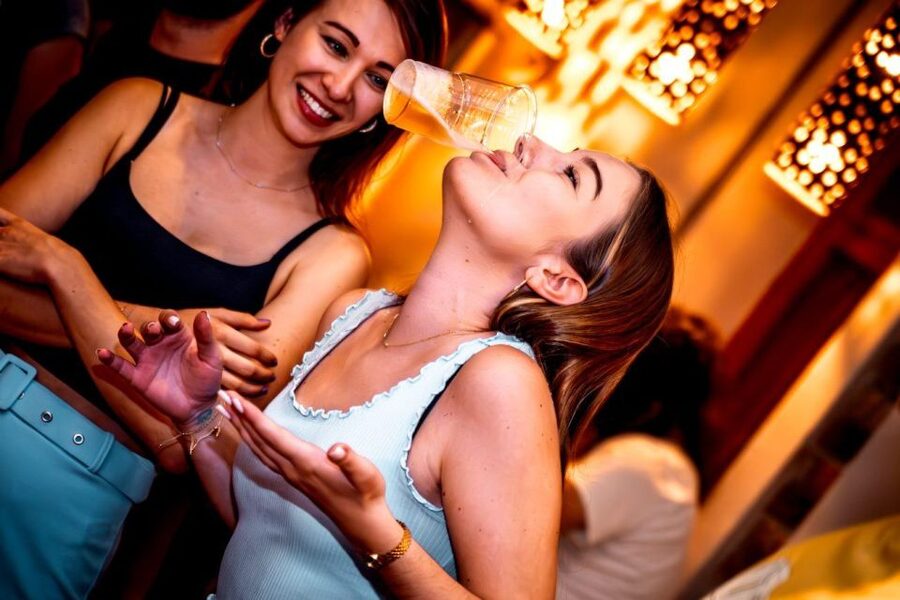 Amsterdam: Original Pub Crawl Party with VIP Entrance - FAQ