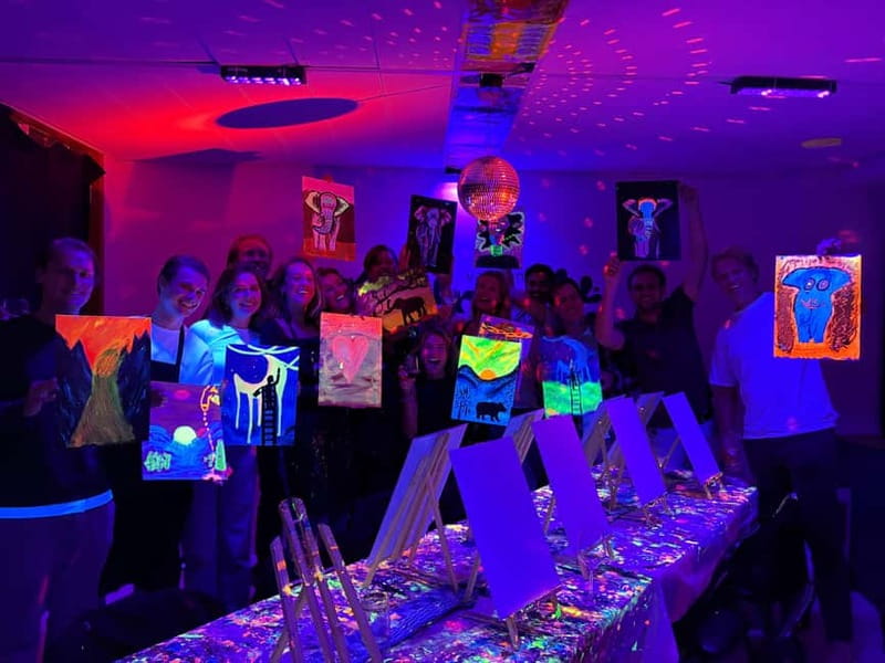Amsterdam: Paint and Sip in the Dark at Rembrandt van Wine - What’s included, and why it affects the value