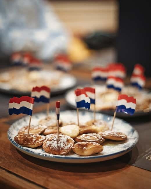 Amsterdam: Poffertjes at Dutch Pancake Masters - A 45-minute poffertjes stop on the Damrak, with Dutch master paintings