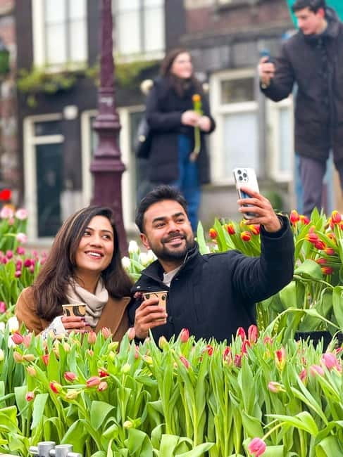 Amsterdam: Premium Tulip Boat Canal Tour - Who should book this tulip boat tour, and who should skip it