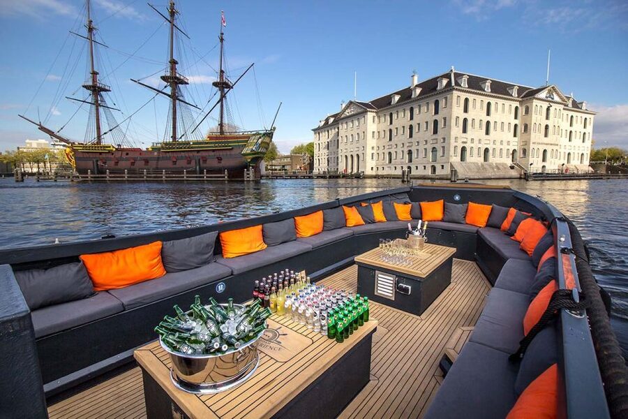 Amsterdam: Private BBQ Cruise with Personal Chef & Drinks - The canal route: what Herengracht, Keizersgracht, Prinsengracht, and the Red Light add to the ride