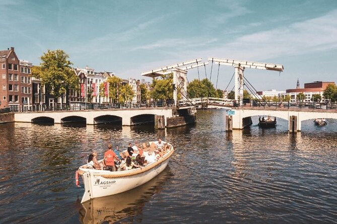 Amsterdam Private Boat Trip with Pizza and Unlimited Drinks - The route logic: a lot of Amsterdam, seen from the water