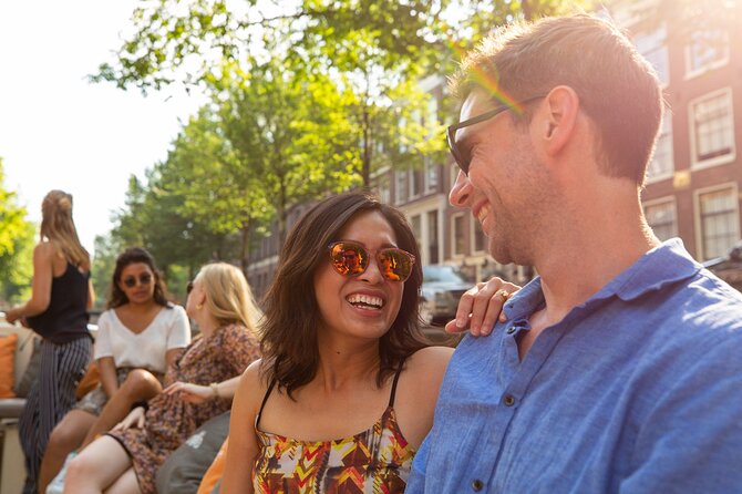 Amsterdam Private Boat Trip with Pizza and Unlimited Drinks - Art stop energy: Rijksmuseum views and Rembrandt’s Night Watch