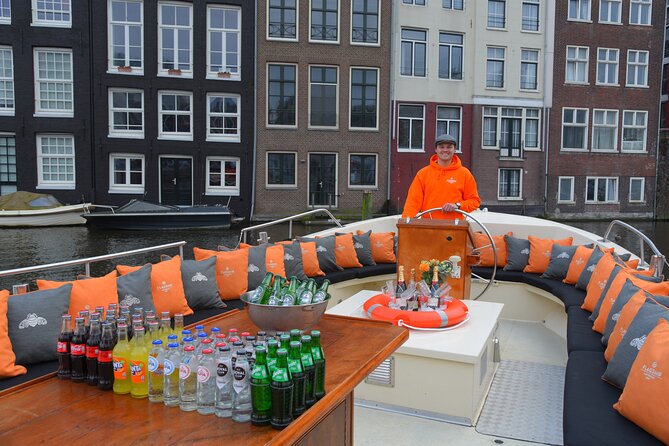 Amsterdam Private Boat Trip With Skipper, Burger and Beers - The 1 hour 30 minute itinerary, stop by stop, and what to watch for