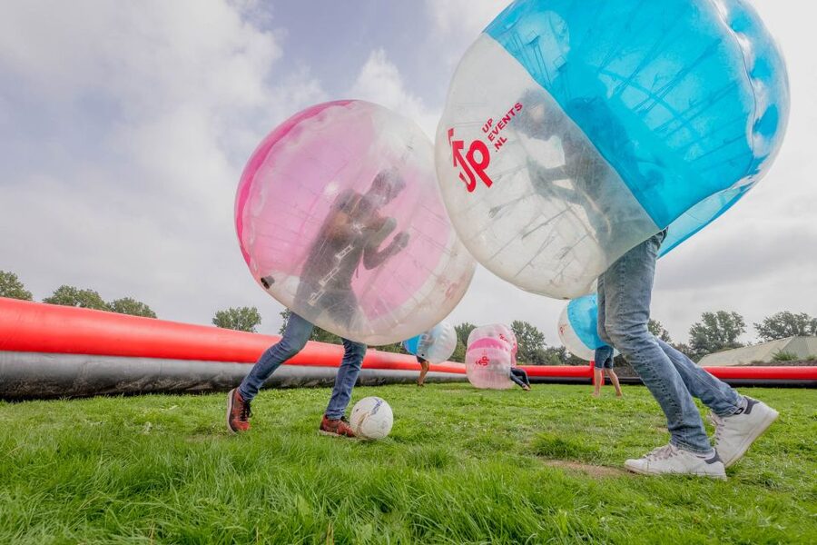 Amsterdam: Private Bubble Football Game - How the game runs: teams, two halves, and the Bubble Football Cup