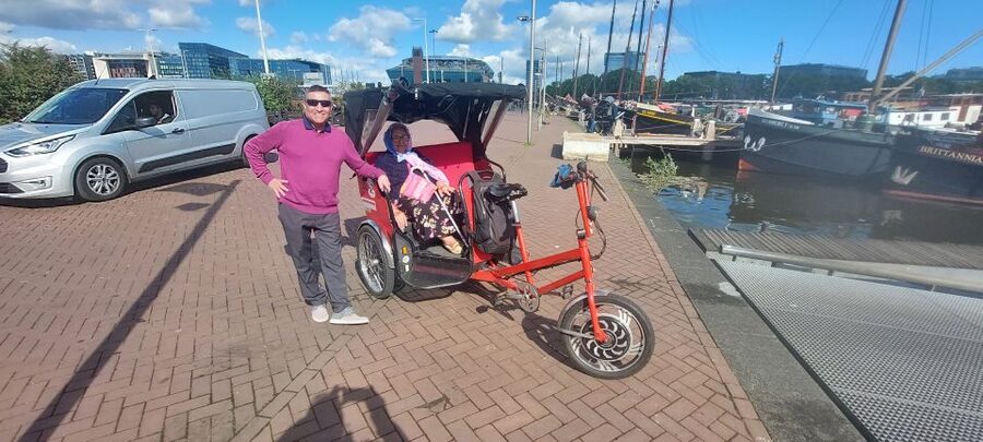 Amsterdam: Private City Highlights Tour by Rickshaw - Price and value: what $118 gets you for a small group