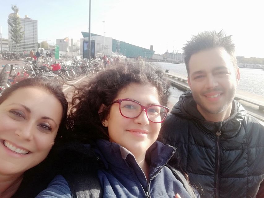 Amsterdam: Private custom tour with a local guide - Languages: pick the one your brain likes most