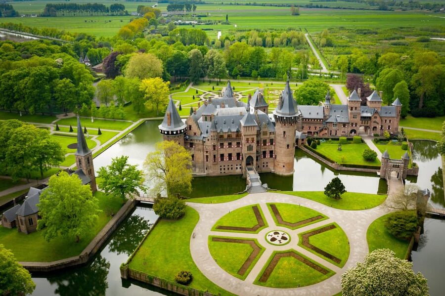 Amsterdam: Private green tour !!! Windmills, castle - Zaanse Schans Windmills: Time Your Photos, Not Your Patience