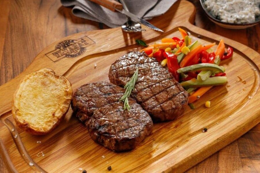 Amsterdam: Private Luxury Cruise with BBQ and Drinks - The Route: Red Light District, Amstel River, and Famous Bridge Views
