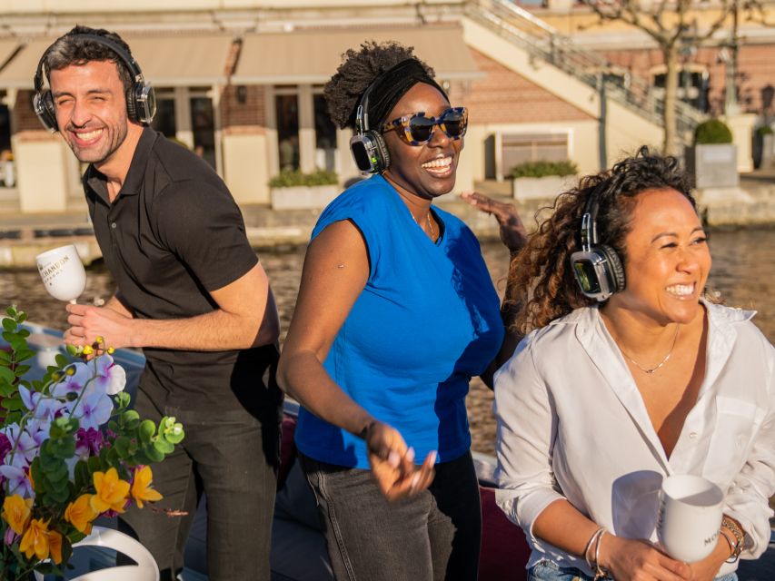 Amsterdam: Private Luxury Cruise with Drinks & Silent Disco - Why this canal cruise works so well for a group