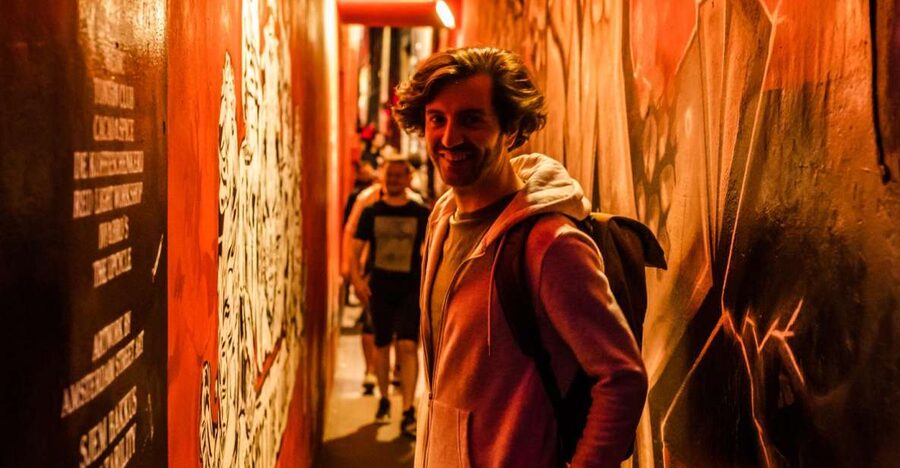 Amsterdam: Private Night Tour of Speakeasies and Bars - Meeting in Jordaan, where locals still linger