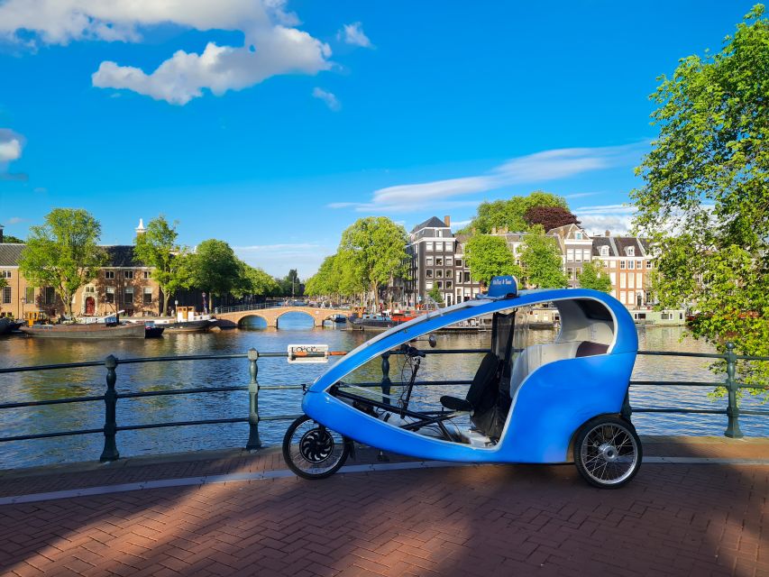 Amsterdam: Private Pedicab Historical Sightseeing Tour - Key highlights at a glance