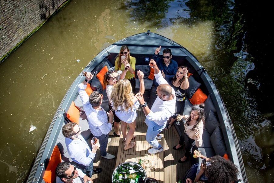 Amsterdam: Private Prosecco Canal Cruise Tour - The silent lifeboat + Prosecco formula (and why it changes the mood)
