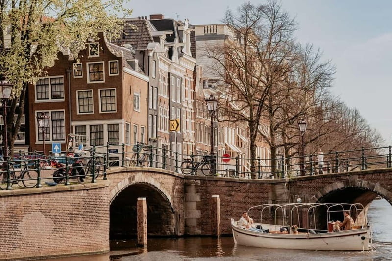 Amsterdam: Private Romantic Canal Cruise w. Prosecco/Snacks - Why This Private Romantic Cruise Feels Like a Date in Amsterdam