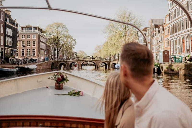 Amsterdam: Private Romantic Canal Cruise w. Prosecco/Snacks - Prosecco, Dutch Cheese, and Snacks That Keep the Mood Casual