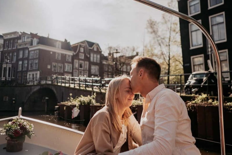 Amsterdam: Private Romantic Canal Cruise w. Prosecco/Snacks - Solar-Powered Boat Comfort, Blankets, and the Peace You Get at Water Level