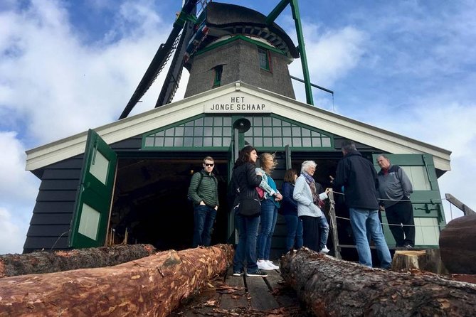 Amsterdam private tour to windmills, cheese farm and villages - Edam: the quick dike village stop for cheese and a taste of the coast