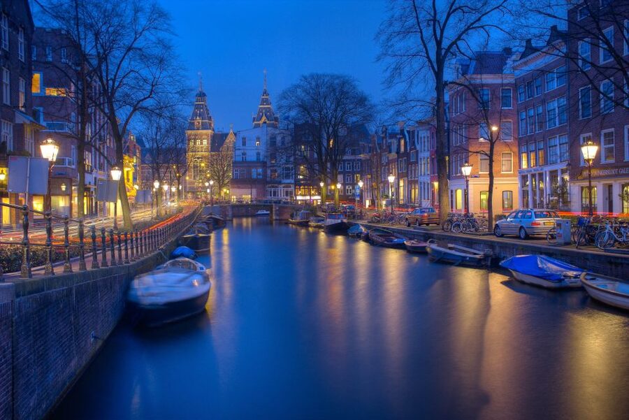 Amsterdam Private Welcome Tour with a Local Guide - Meeting your guide where you actually are