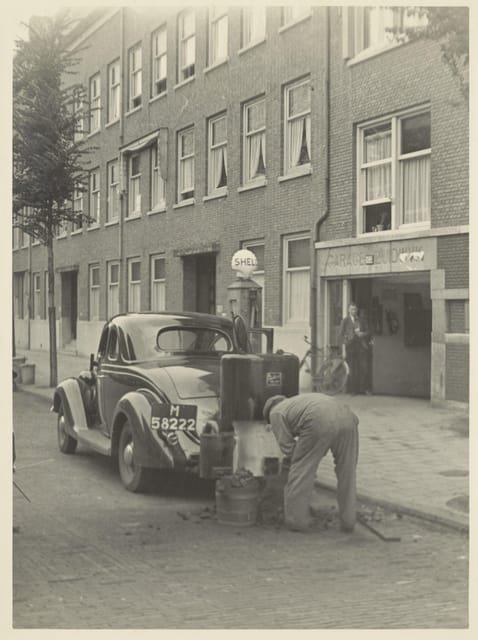 Amsterdam: Private World War Two History Walking Tour - Key things you’ll notice on this Amsterdam WWII tour