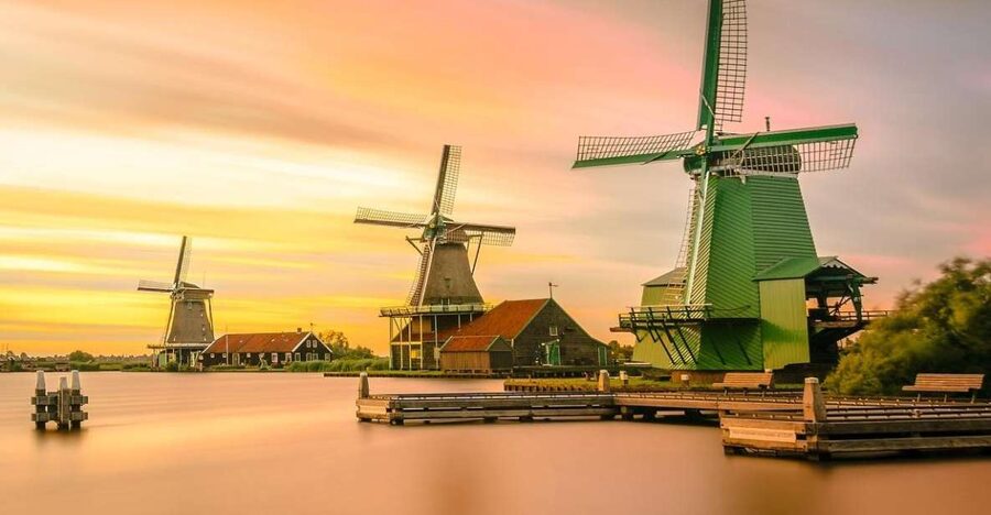 Amsterdam: Private Zaanse Schans Windmills and Volendam Trip - Zaanse Schans windmillspark: the best part is the variety