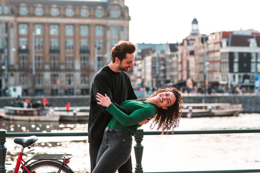 Amsterdam: Professional photoshoot at Centraal Station - Practical notes that keep the session smooth