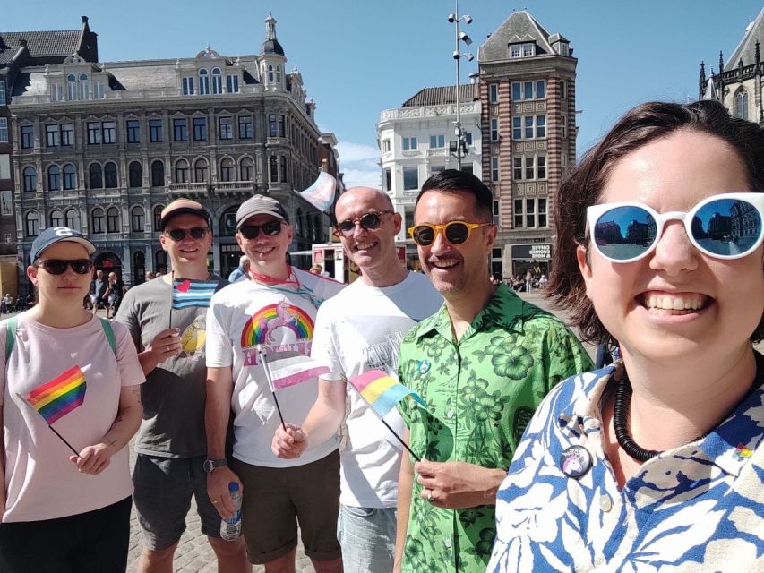 Amsterdam: Queer City Walking Tour With Local Guide - Languages, group feel, and who this is best for