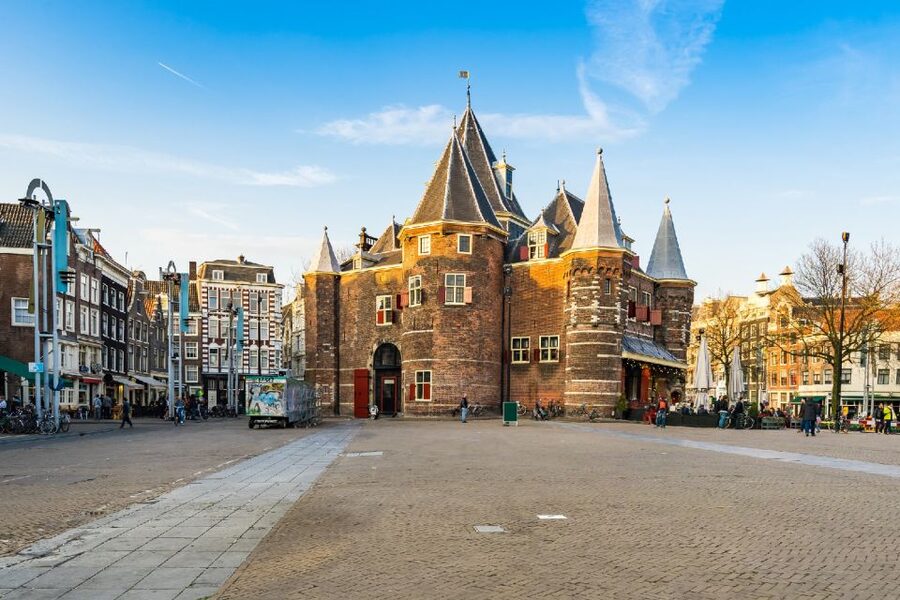 Amsterdam: Red Light District 1-hour Smartphone Audio Tour - How to use the audio tour smoothly (offline, storage, device rules)