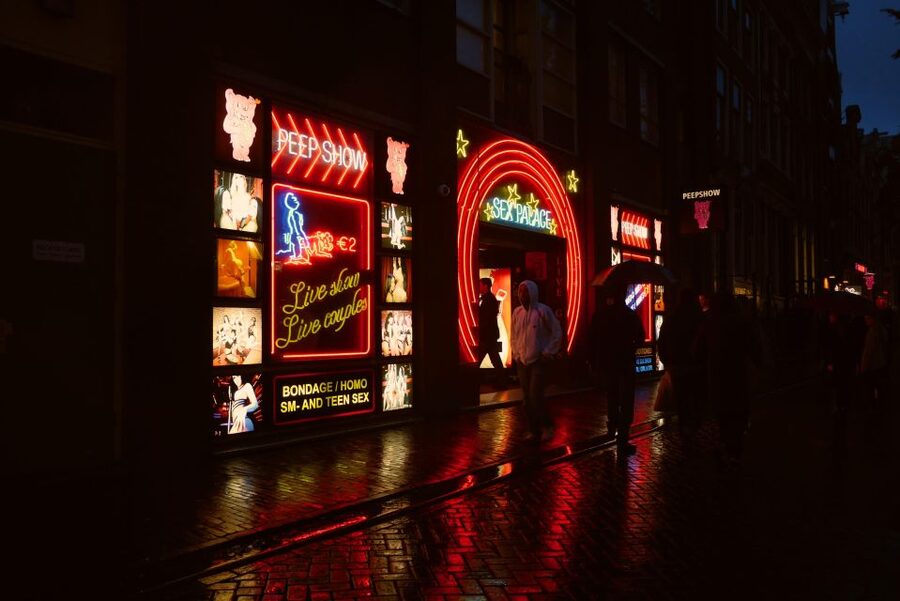 Amsterdam: Red Light District and Coffeeshop Culture Tour - Specific Stops You’ll Likely Notice, Even After the Tour