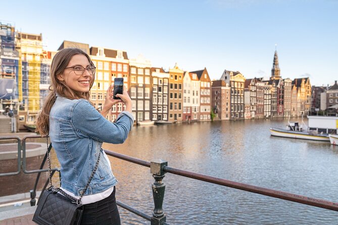 Amsterdam: Red Light District & City Tour (Private tour) - Price, group size, and who this tour suits best