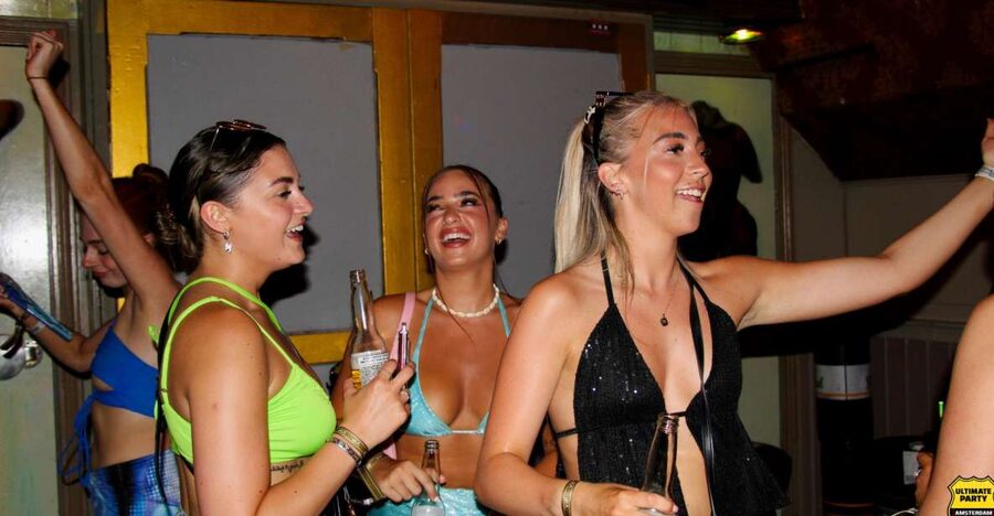 Amsterdam: Red Light District Pub Crawl with Unlimited Shots - Key points before you go