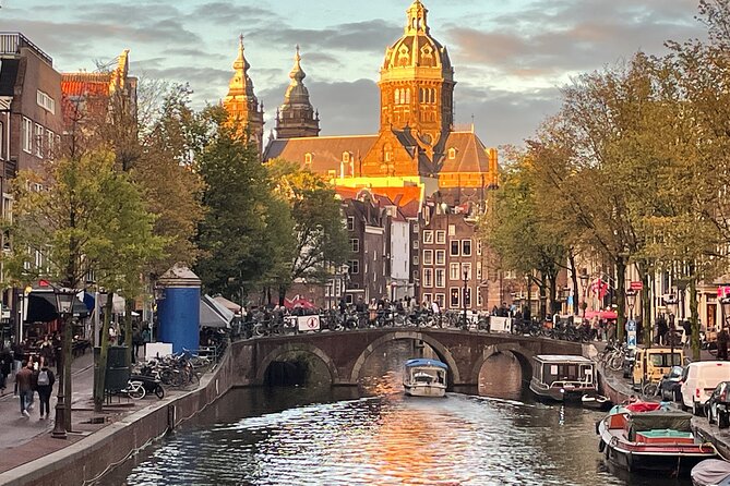 Amsterdam Red Light District: Serene and Other! - Why this Red Light District tour feels different than a quick walk