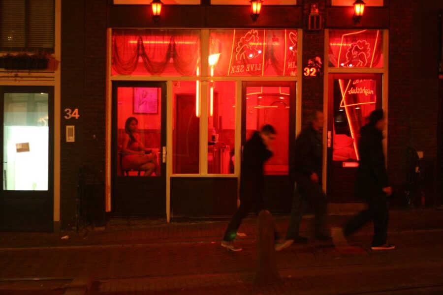Amsterdam Red Light District tour with a local guide - Worth Your Time: What You’ll Actually Get