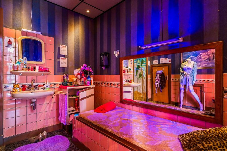 Amsterdam: Red Light Secrets Museum Entry Ticket - Price and value: what 17 dollars buys you
