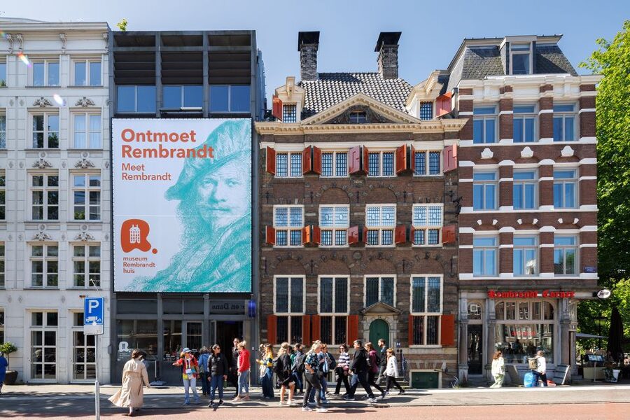Amsterdam: Rembrandt House Museum Entrance Ticket - Why Rembrandt’s Jodenbreestraat House feels different