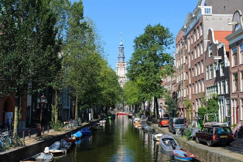 Amsterdam: Rembrandt & Van Gogh walking tour - Zuiderkerk: when architecture supports the Dutch Masters story