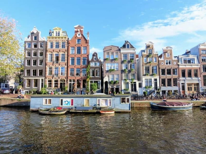 Amsterdam: Rembrandt & Van Gogh walking tour - Nieuwmarkt Square to Het Trippenhuis: learning Amsterdam through art