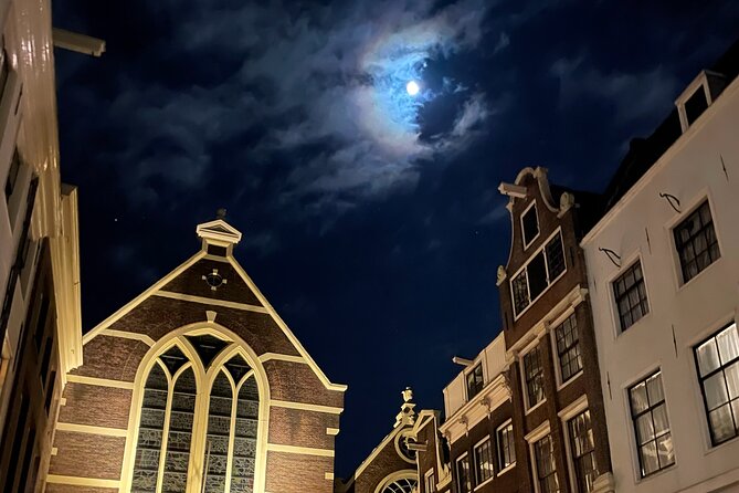 Amsterdam’s Ghostly Experiences Group Tour - Stop 4: Zuiderkerkstoren and Graveyard Stories Until Very Recently