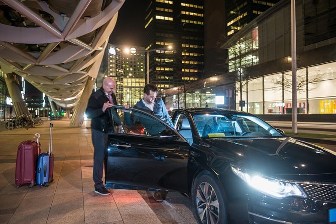 Amsterdam Schiphol Airport (AMS) Departure transfer from Amsterdam City - How This AMS Departure Transfer Keeps Your Morning on Track