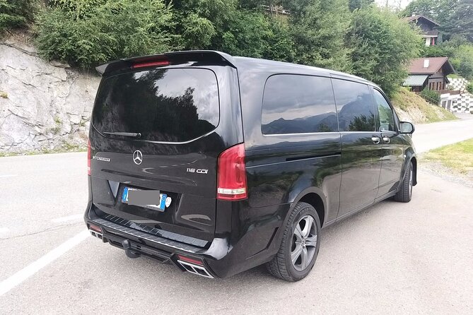 Amsterdam Schiphol Airport (AMS) to Amsterdam - Arrival Private Transfer - Car Comfort, Licensing, and a Driver Who Actually Communicates