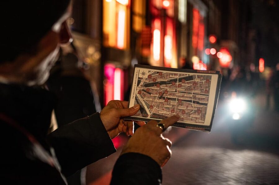 Amsterdam: Self-guided Red Light District Pub Crawl Mystery - Brouwerij De Prael, the puzzle payoff, and a calm finish near Central Station