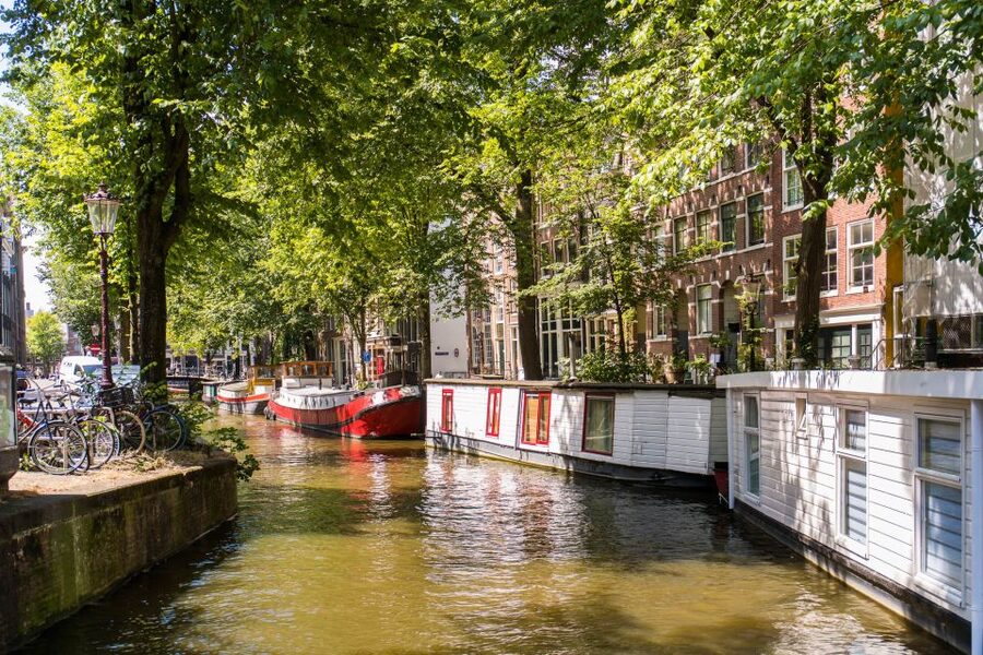 Amsterdam: Semi-Open Canal Boat Cruise - Practical tips I’d use before booking